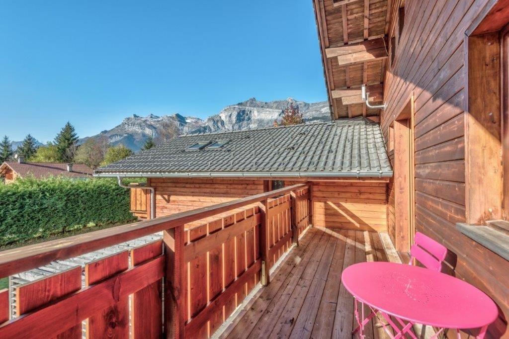 Appartement Avec Jacuzzi Dans Chalet Prive, Grande Terrasse, Parking Gratuit Les Houches Luaran gambar